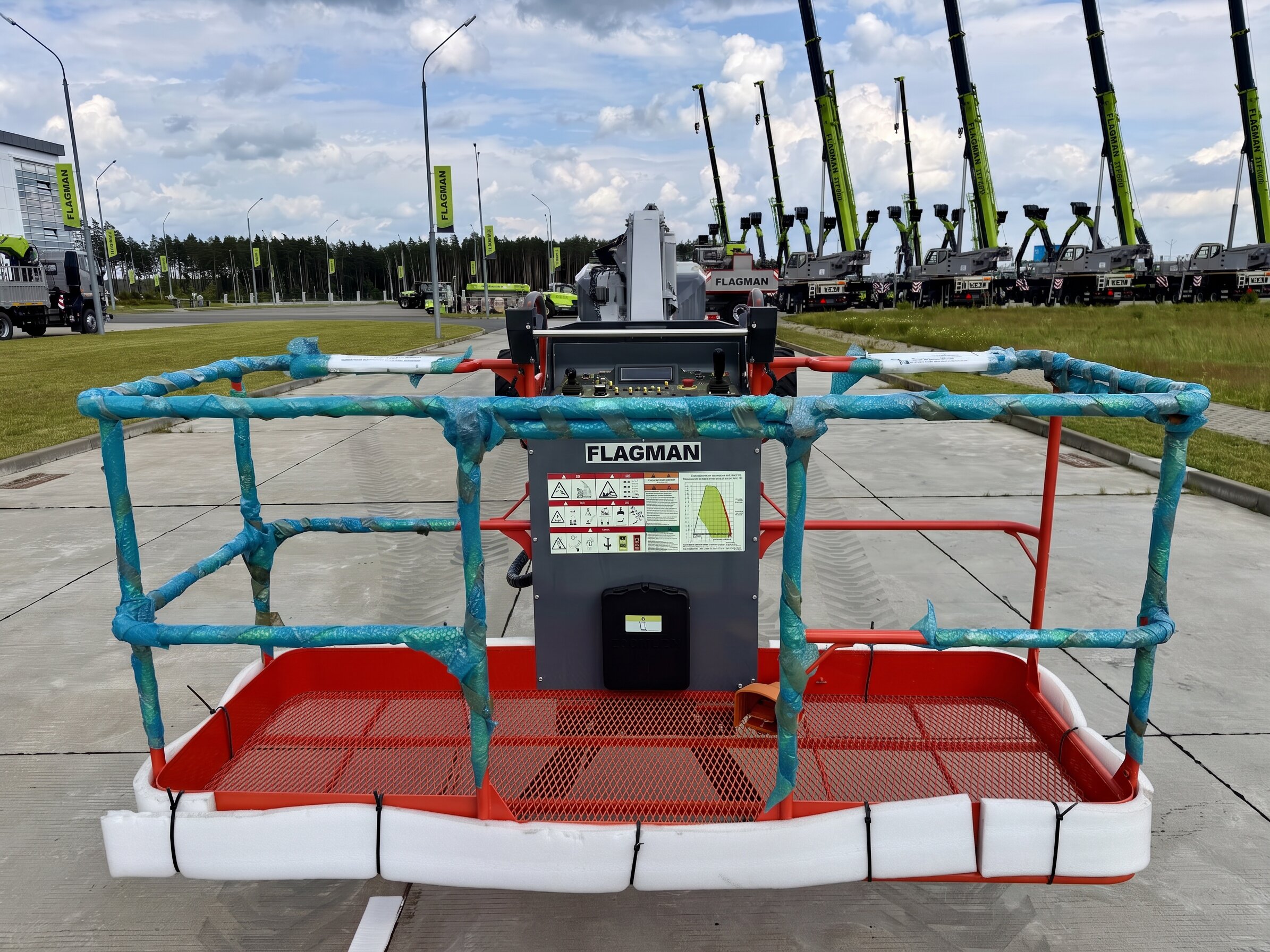 Телескопический подъемник F38J-V