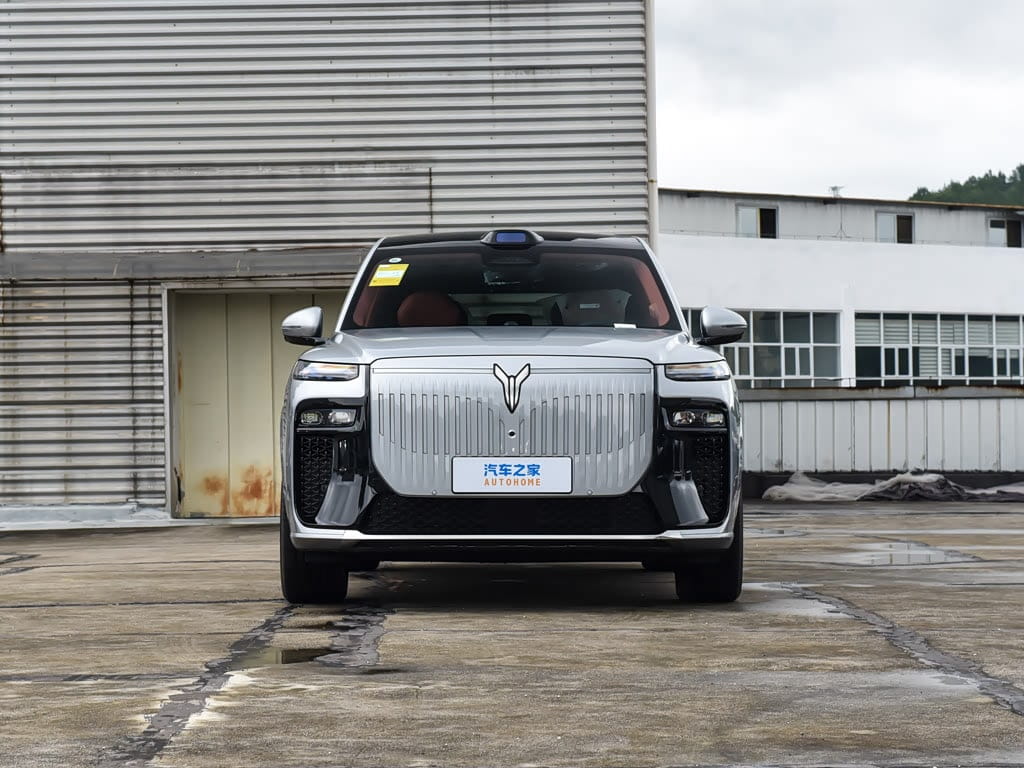 Voyah Taishan X8